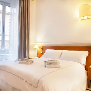 Domus Hotel
