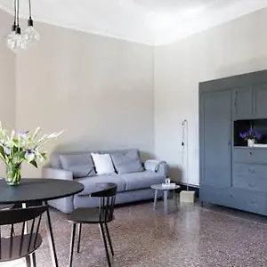 Garibaldi Suites Hotel