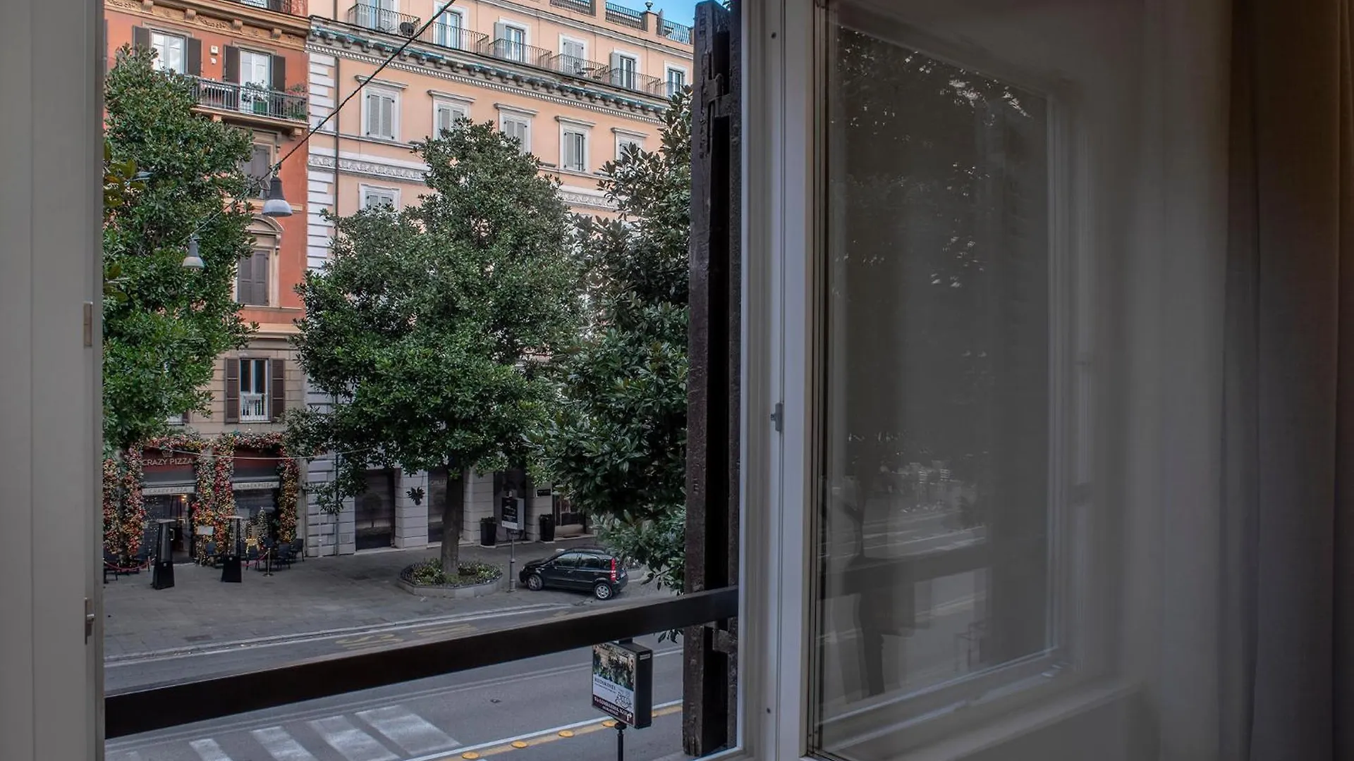 Hotel Via Veneto - L'Essenza Di Roma  Rome