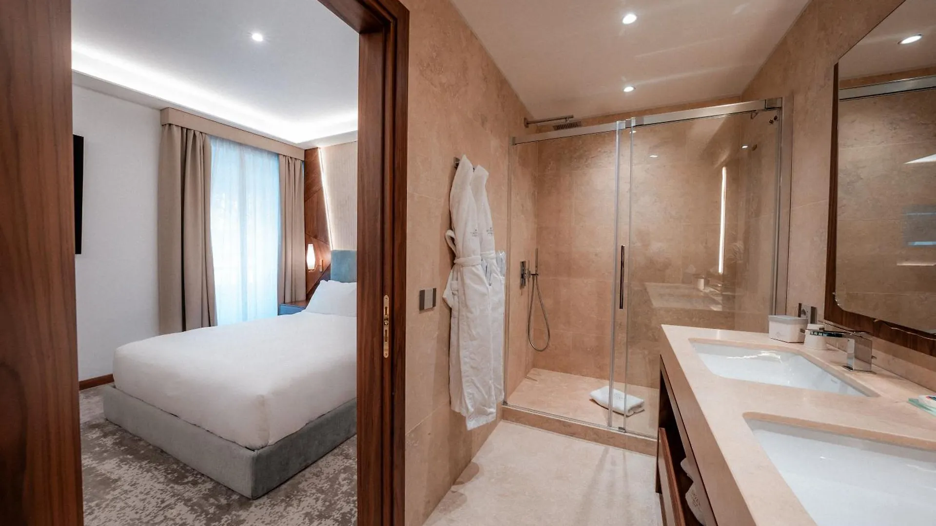 Hotel Via Veneto - L'Essenza Di Roma  Rome